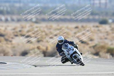 media/Dec-07-2025-CVMA (Sun) [[3e7d2de5dc]]/Race 12- Formula 40 MW and LW/